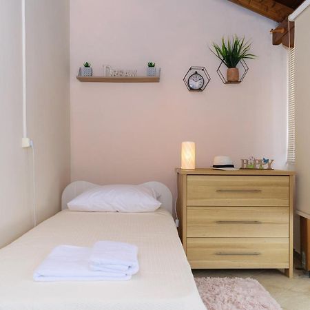 Central Penthouse In Quiet Neighborhood Near Sandy Beach Chania  Exterior photo